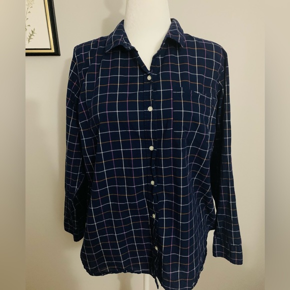 Old Navy unisex button down Size: XL - Picture 1 of 2